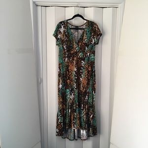 Slinky Brand V-Neck Dress w/Cap Sleeve & Ruffle bottom Sz L Multi Color Print